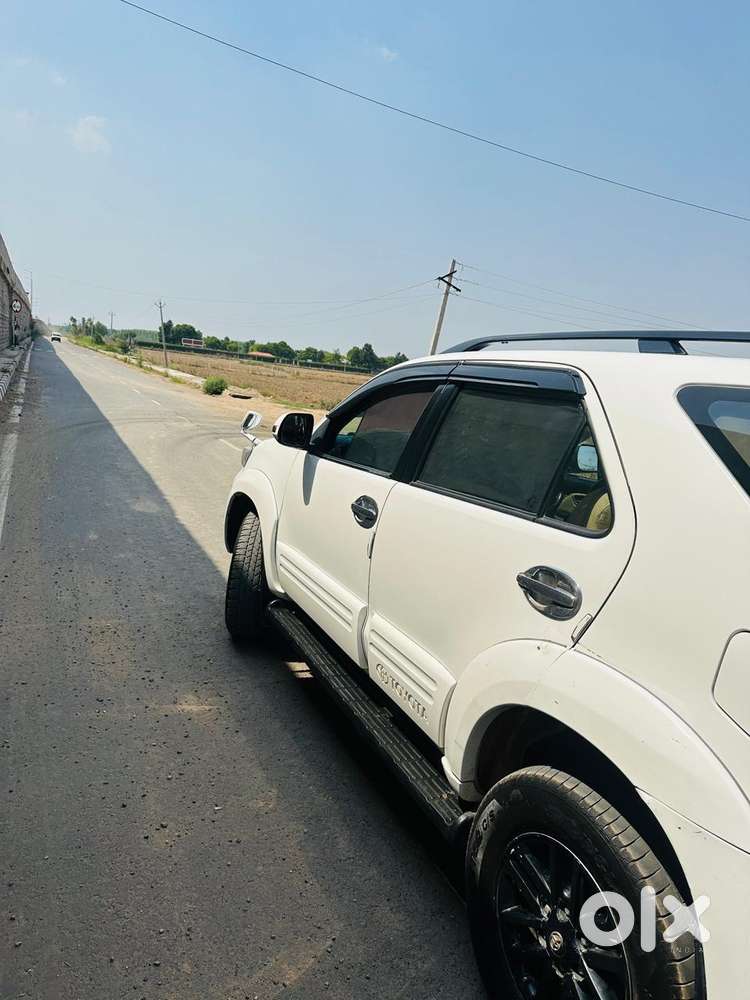 Toyota Fortuner 2.8 2wd Mt, 2015, Diesel