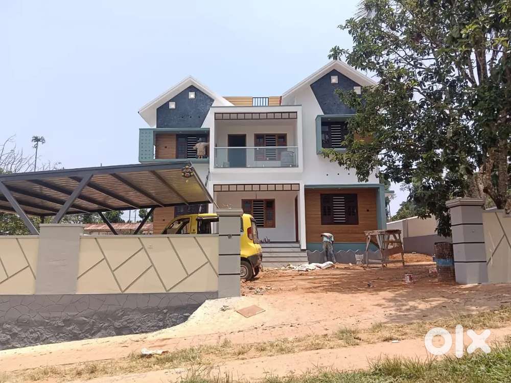 Brand New 4 BHK Villa | 10.25 Cent | Thomattuchal, Wayanad