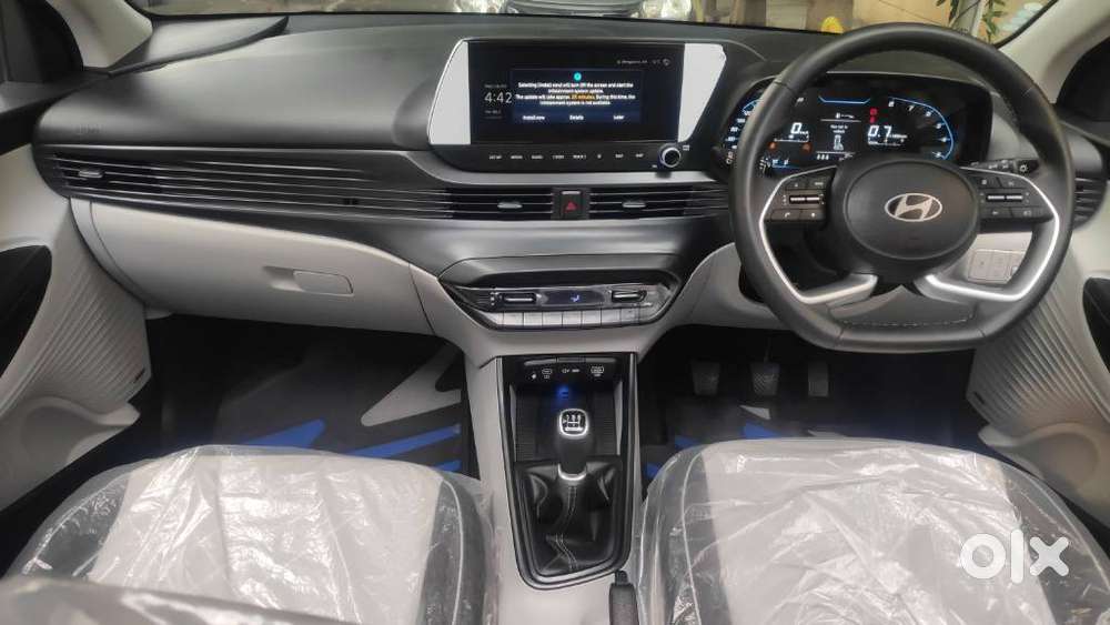 Hyundai I20 Asta (o) 1.2 Mt, 2023, Petrol