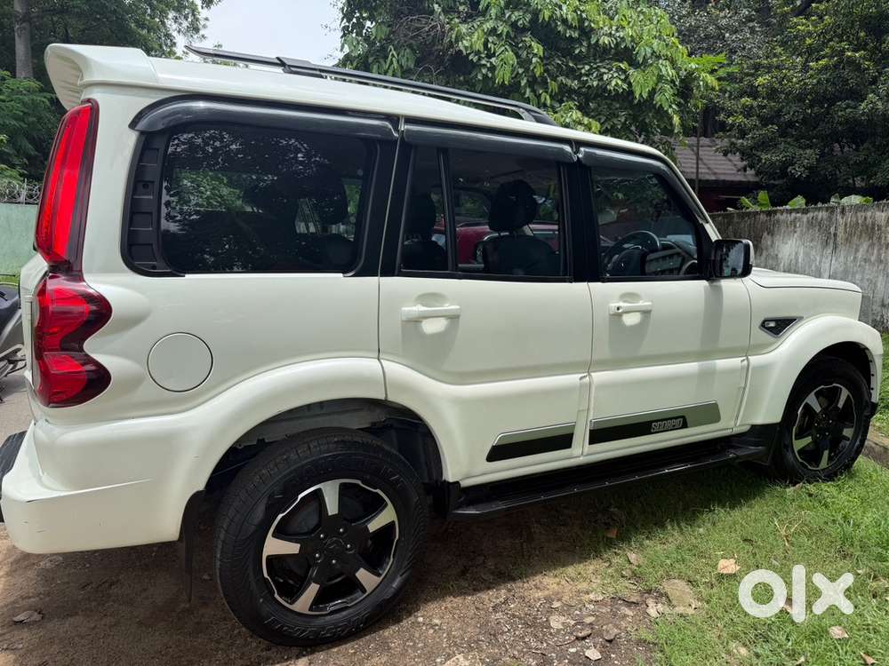 Mahindra Scorpio Classic 2023