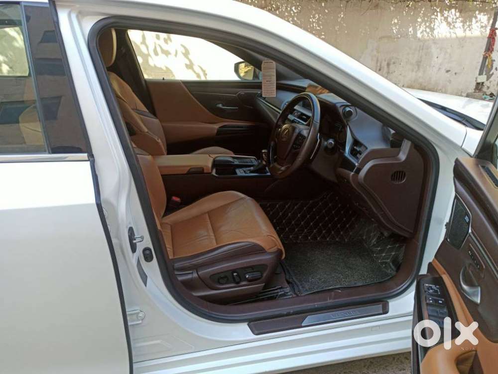 Lexus Es 300h Luxury, 2020, Petrol