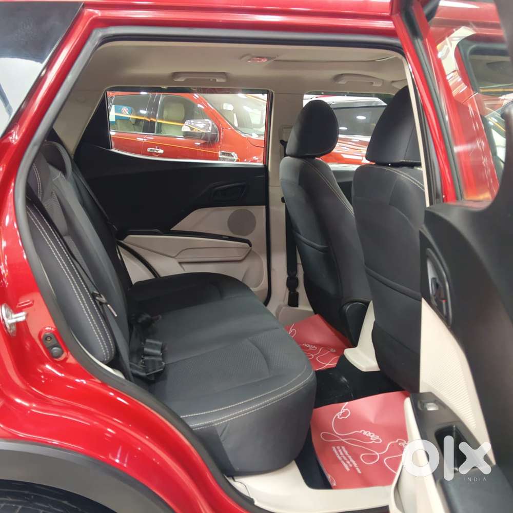 Mahindra Xuv300 1.2 W6 Amt Petrol, 2022, Petrol