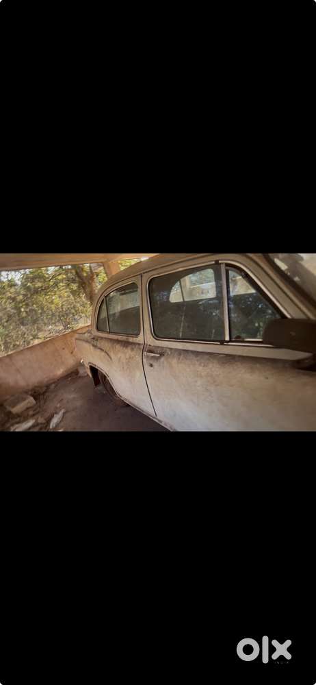 Ambassador Ambassador 1986 Petrol 100000 Km Driven