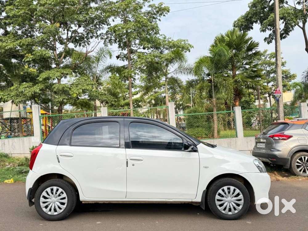 Toyota Etios Liva 2011-2012 G, 2012, Petrol