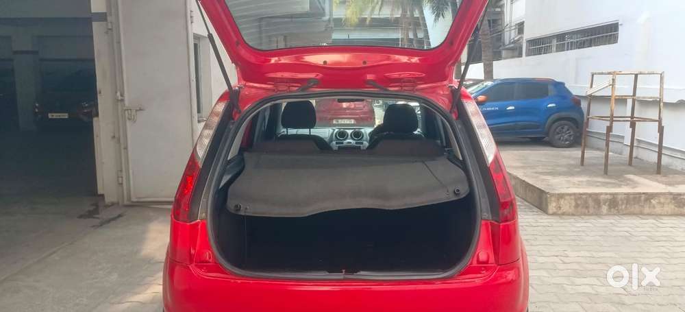 Ford Figo Petrol Zxi, 2011, Petrol