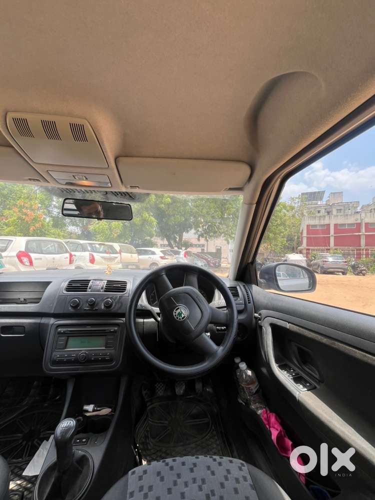 Skoda Fabia Petrol Manual 2010