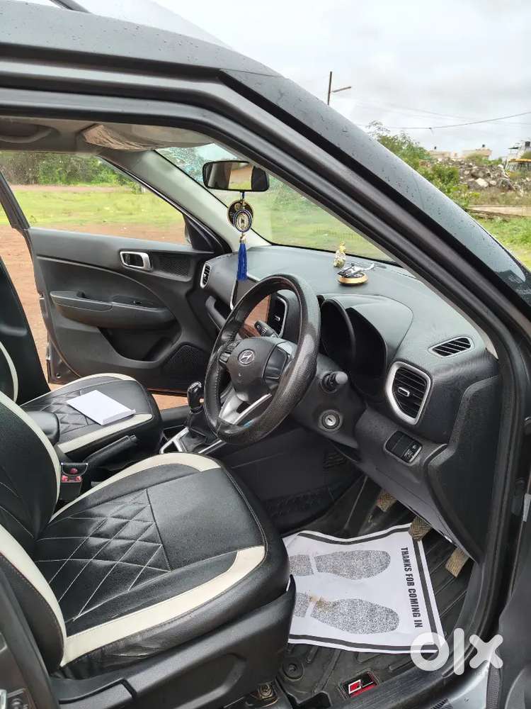 Hyundai Venue Petrol 2021