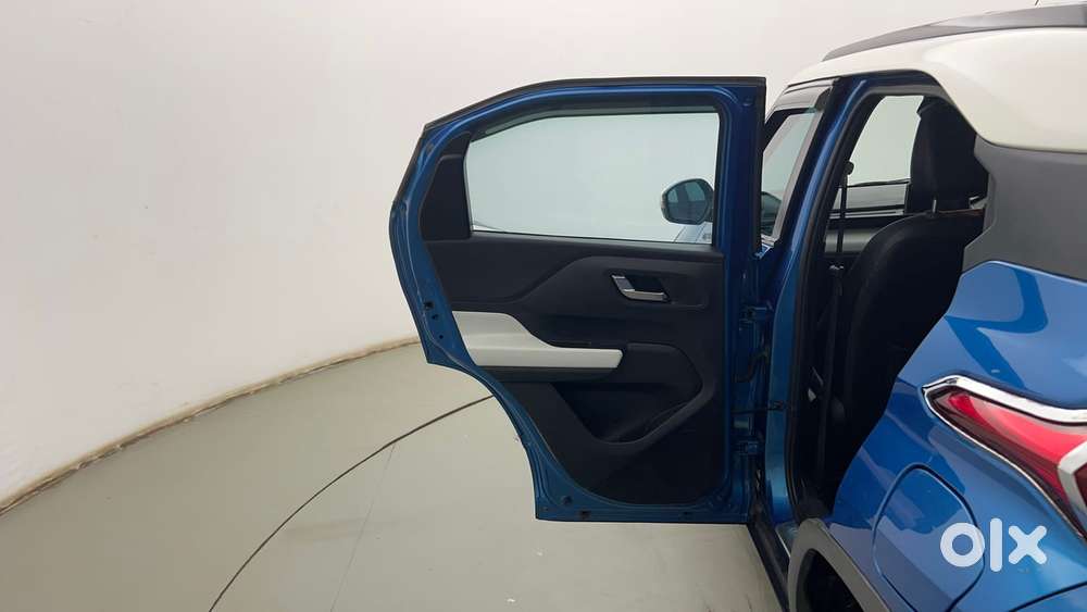Tata Punch 1.2 Revotron Creative Dual Tone, 2021, Petrol