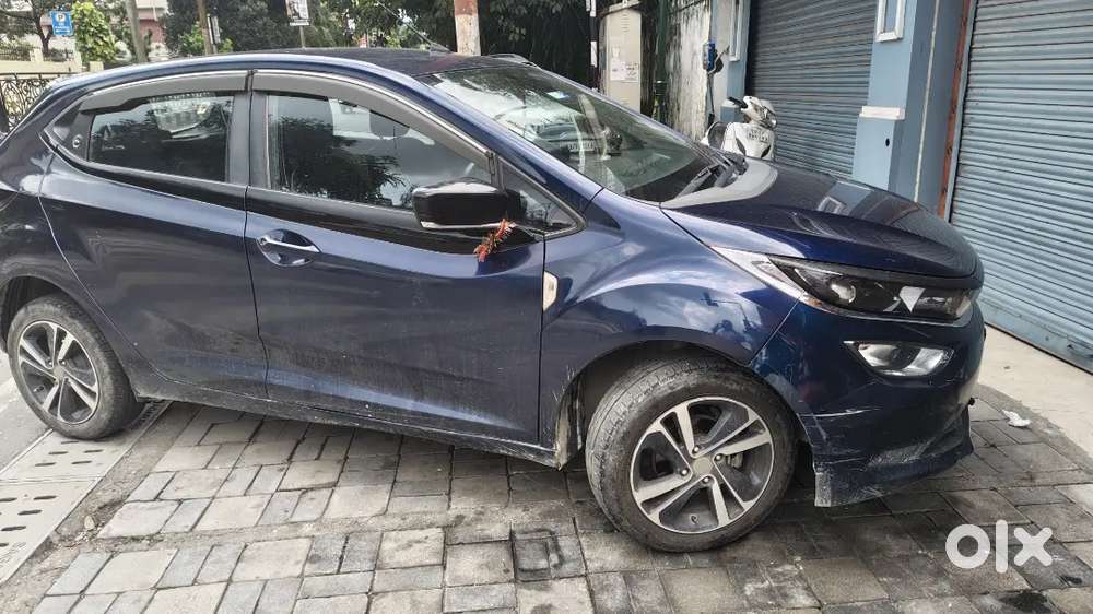 Tata Altroz 1.2 Xz 2023 Automatic