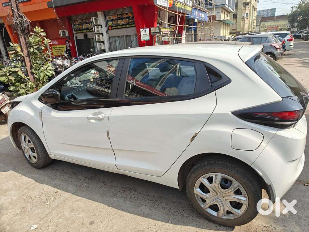 Tata Altroz 1.2 Xm, 2022, Petrol