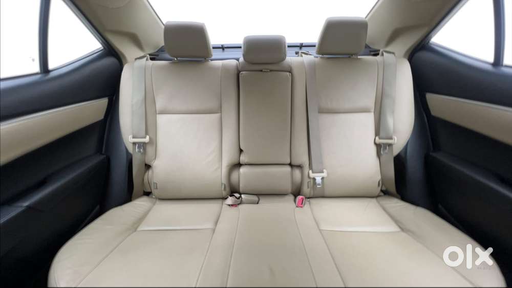 Toyota Corolla Altis 2013-2017 Vl At, 2016, Petrol