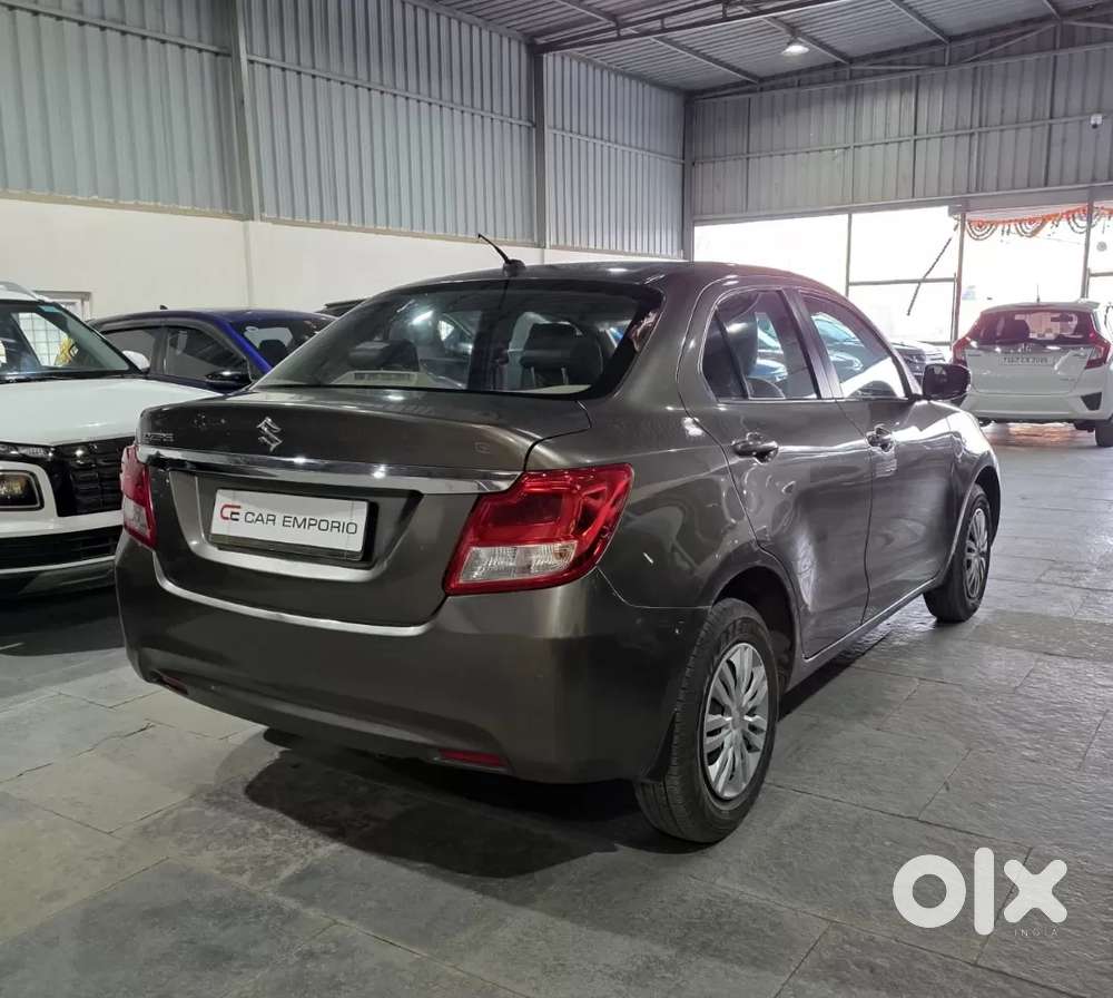 Maruti Suzuki Dzire Vxi Ags, 2022, Petrol