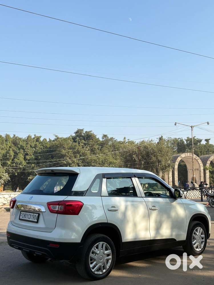Maruti Suzuki Brezza 1.5 Lxi Smart Hybrid, 2021, Petrol