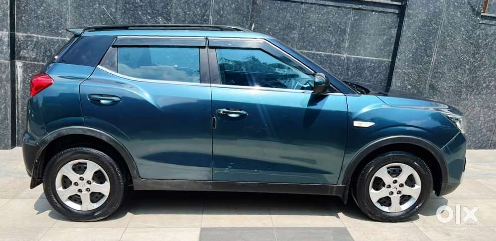Mahindra Xuv300 1.2 W6 Amt Petrol, 2023, Petrol