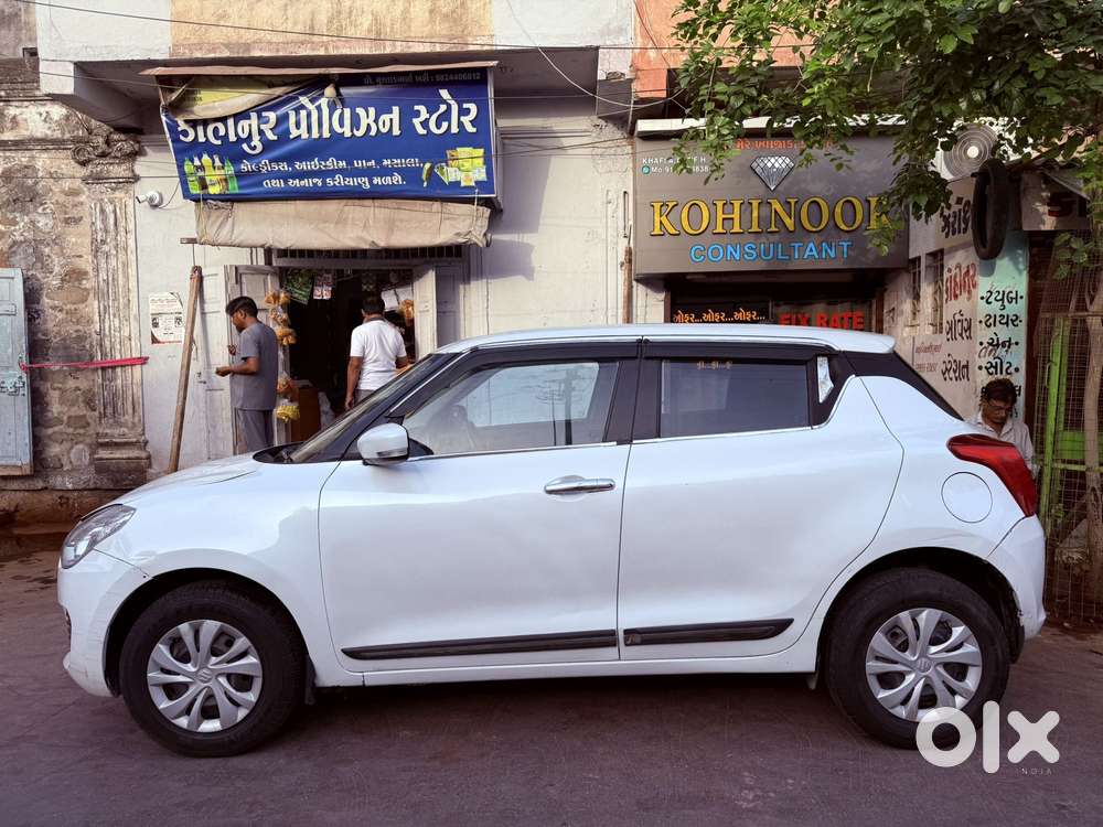 Maruti Suzuki Swift Vxi + Manual, 2020, Petrol