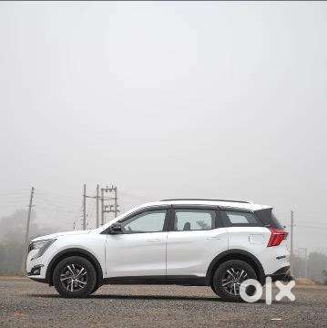Mahindra Xuv700 Petrol 21000 Km Driven