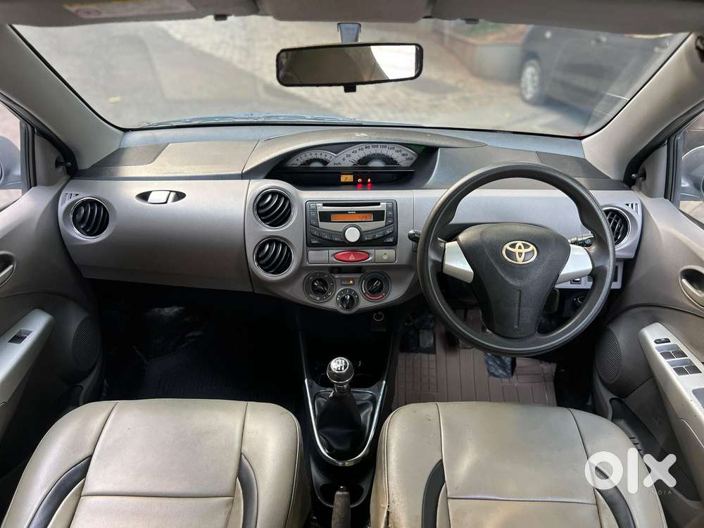 Toyota Etios 2010-2012 V, 2011, Petrol