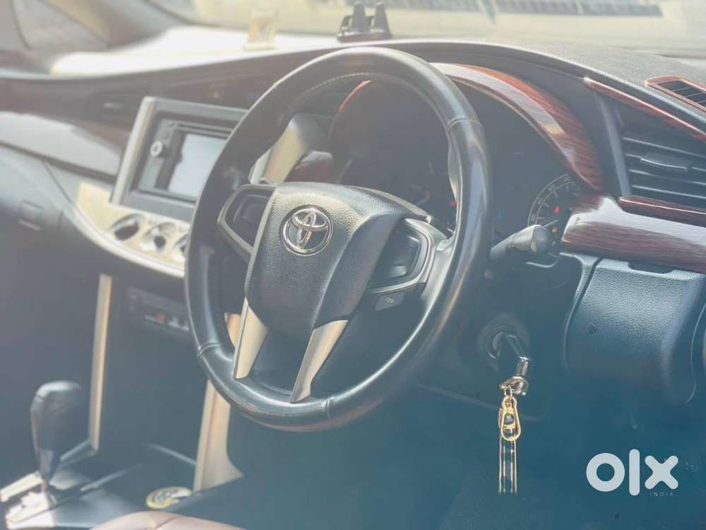 Toyota Innova Crysta 2.8 Gx At, 2016, Diesel