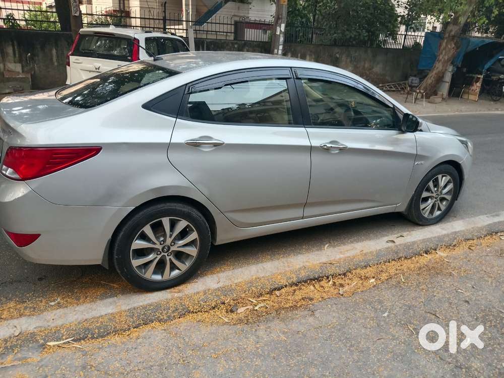 Hyundai Verna Sx(o) Petrol At, 2015, Petrol