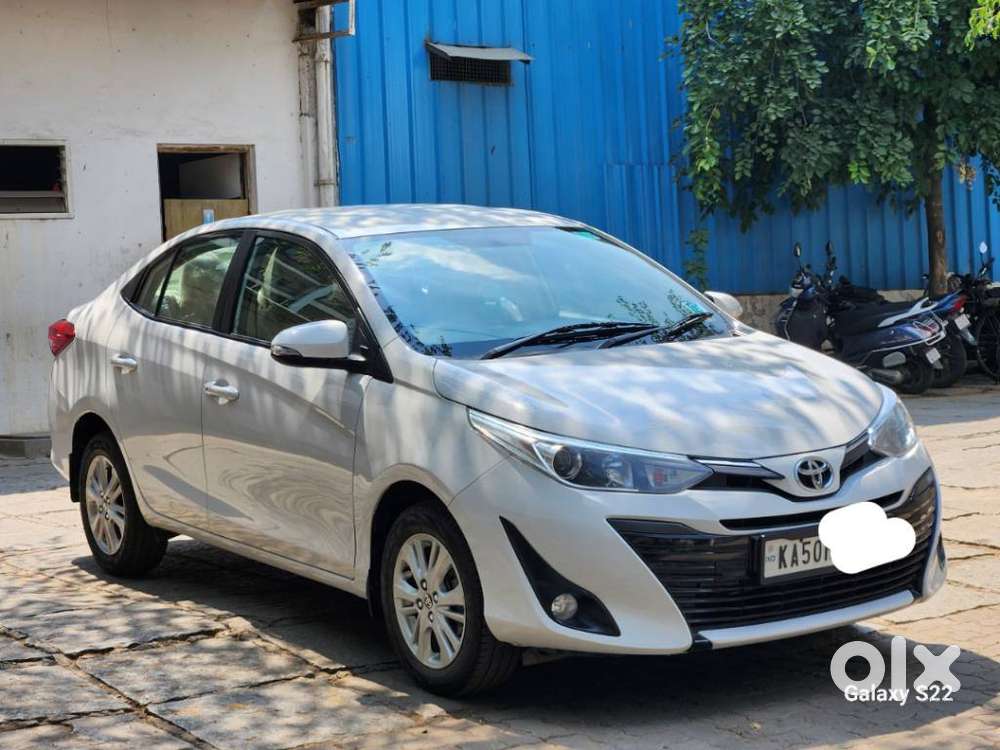 Toyota Yaris G Cvt, 2020, Petrol