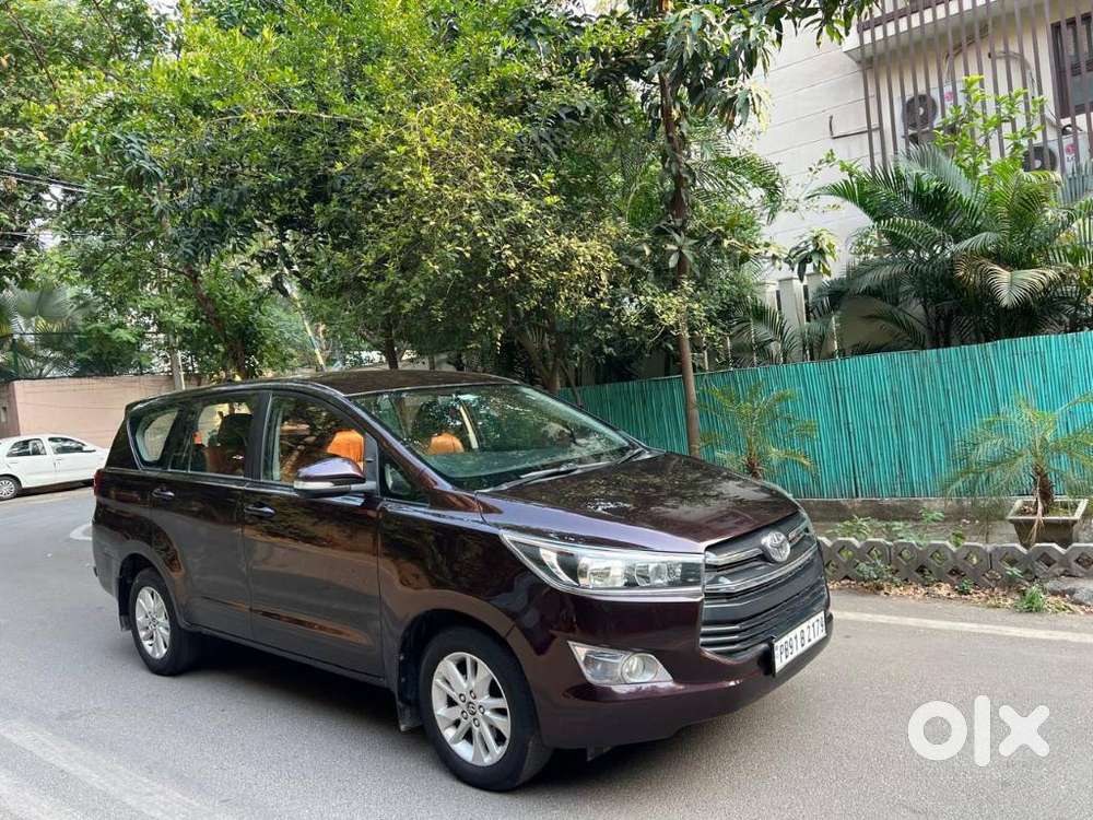 Toyota Innova Crysta 2.8 Gx At, 2018