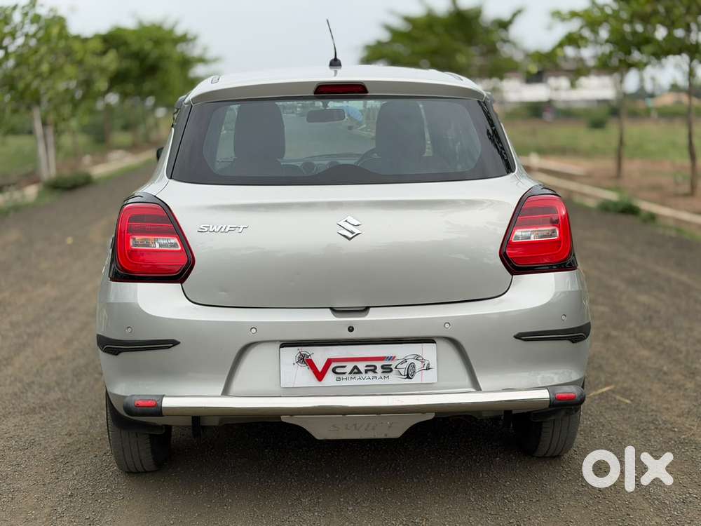 Maruti Suzuki Swift Vxi + Manual, 2021, Petrol
