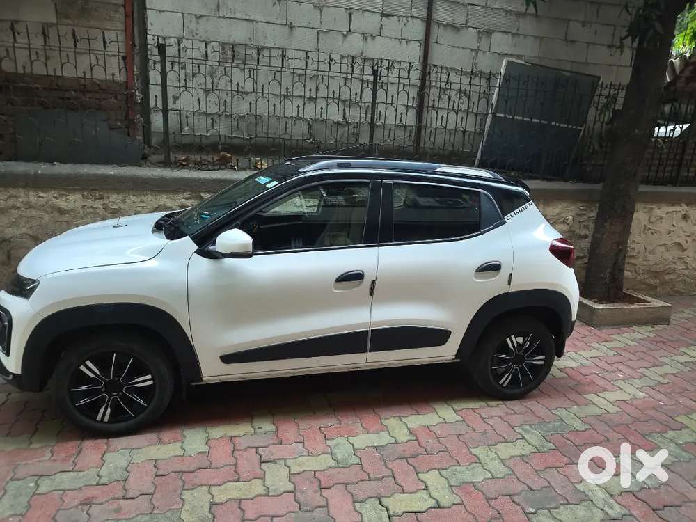 Renault Kwid Climber Automatic Dual Tone 2023 Petrol 2500 Km Driven