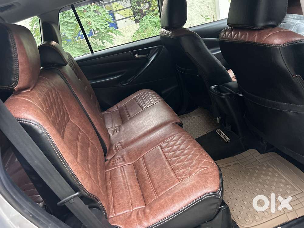 Toyota Innova Crysta 2.4 G Mt 8s, 2016, Diesel