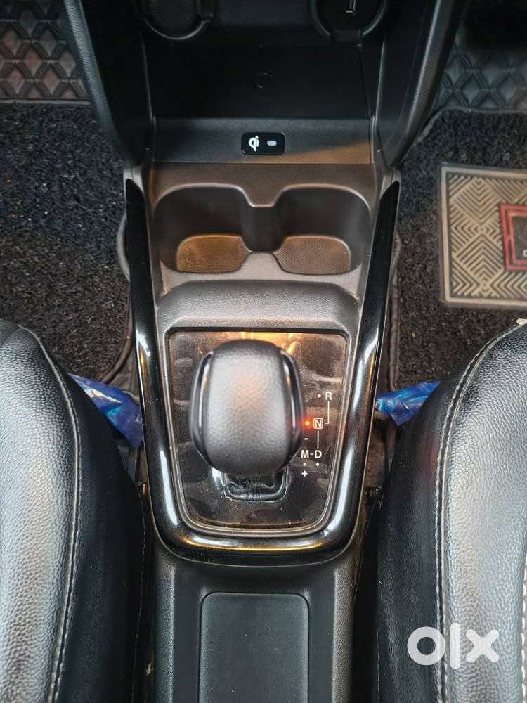 Maruti Suzuki Swift Zxi Plus Dual Tone, 2025, Petrol