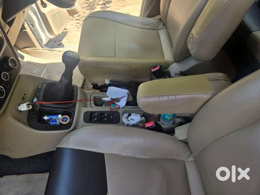 Mahindra Tuv 300 2016