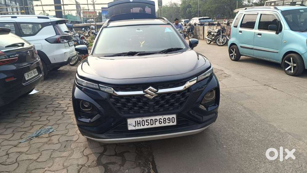 Maruti Suzuki Fronx 2 Petrol Well Maintained