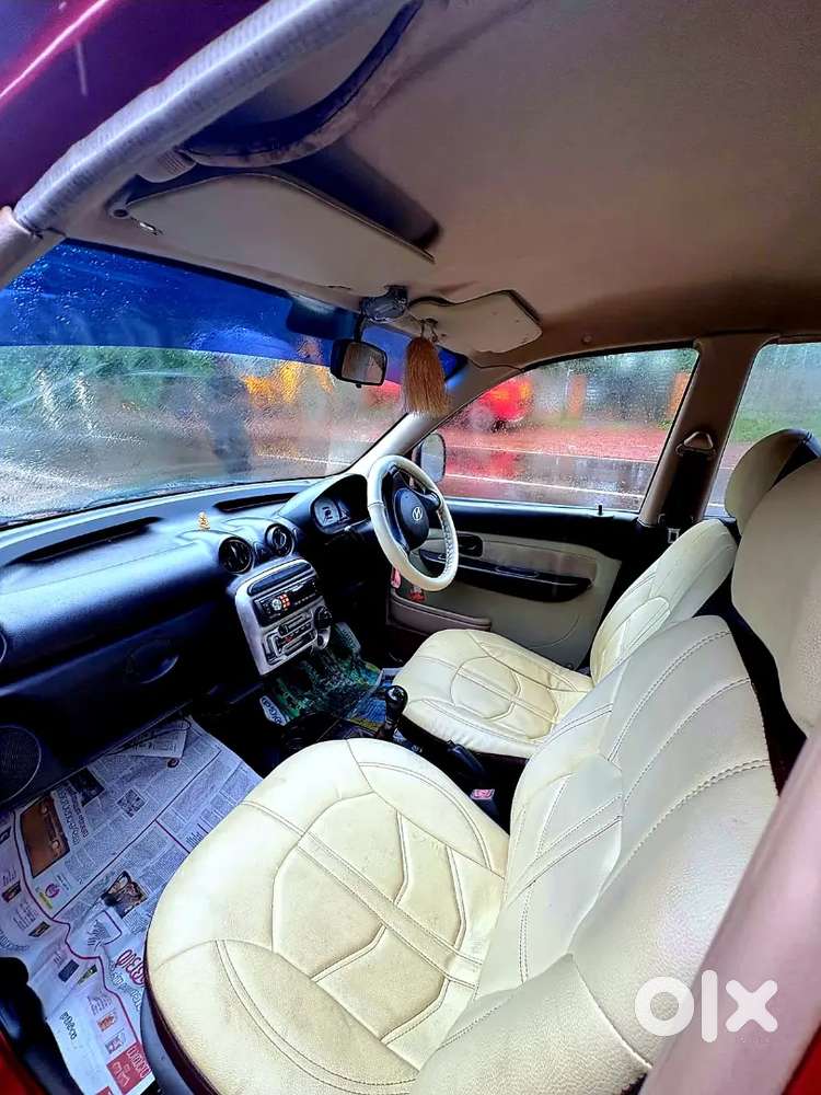2013 Santro Family Vehicle