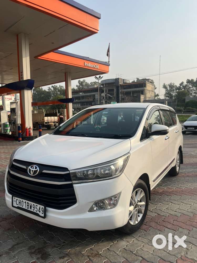 Toyota Innova Crysta 2019
