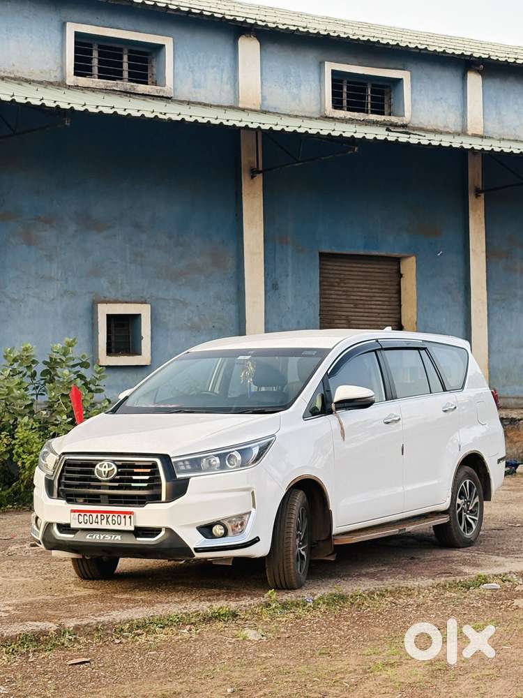 Toyota Innova Crysta [2020-ongoing] 2.4 Vx 8 Str, 2023, Diesel