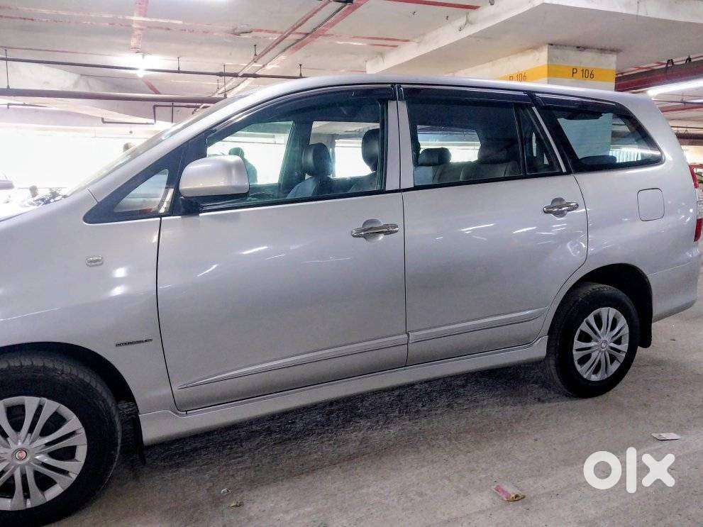 Toyota Innova 2.5 G (diesel) 8 Seater, 2013, Diesel