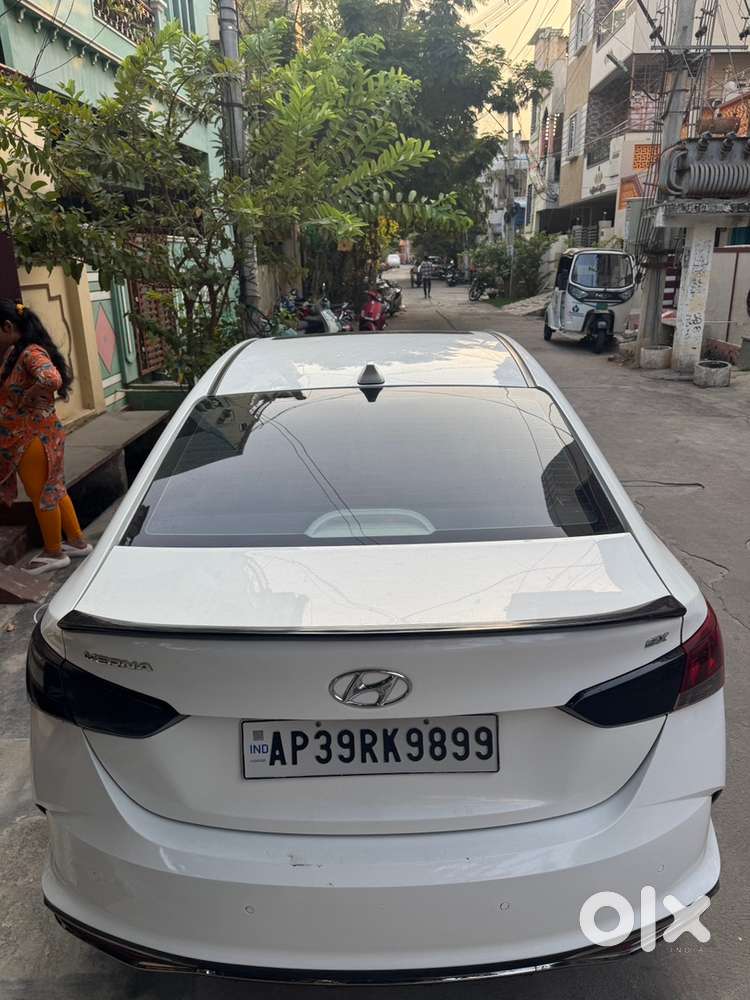 Hyundai Verna 2022 Petrol Well Maintained