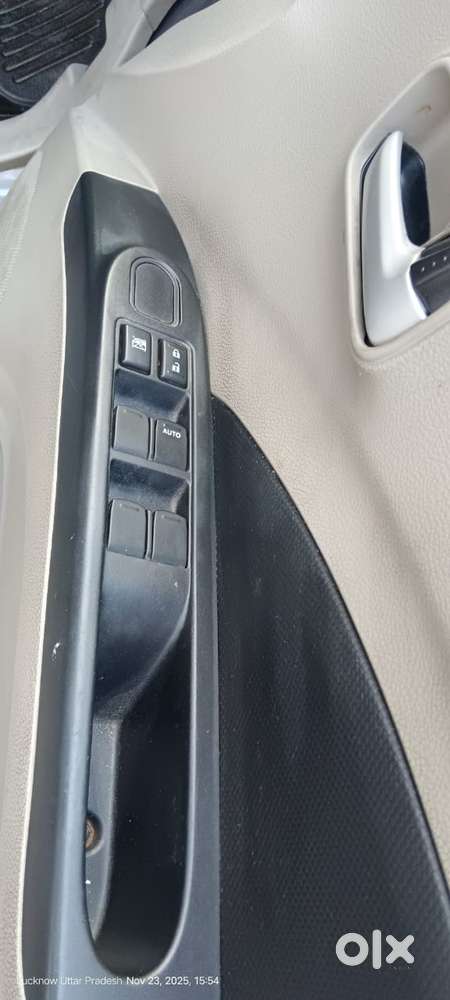 Maruti Suzuki Celerio 1.0 Vxi Amt, 2016, Petrol