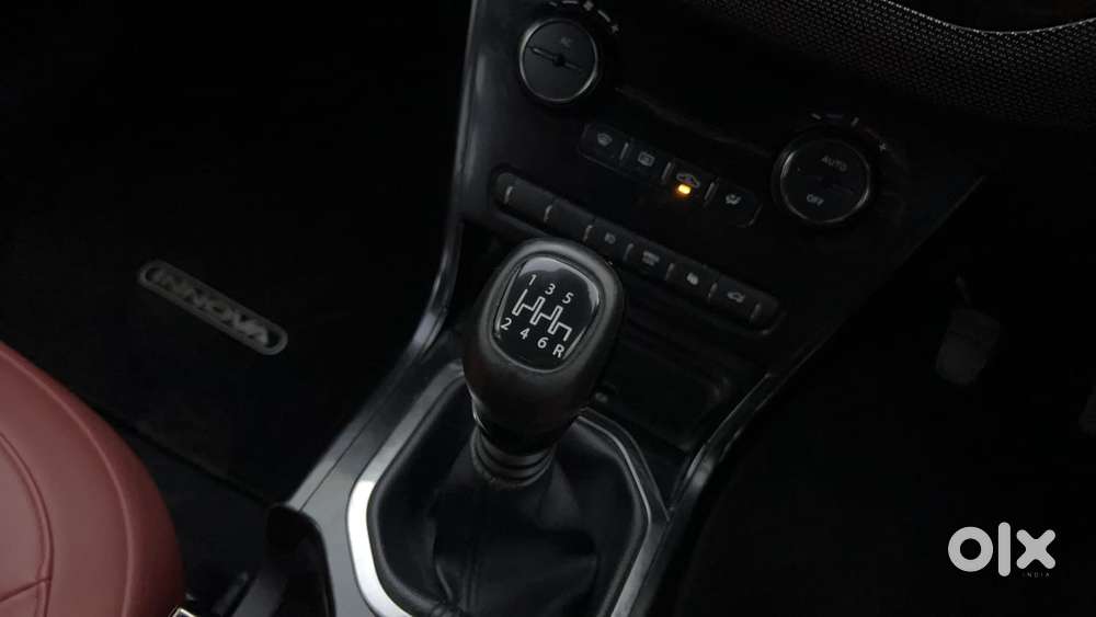 Tata Nexon 1.2 Revotron Xz Plus Luxs Red Dark Edition Amt, 2023, Pet..