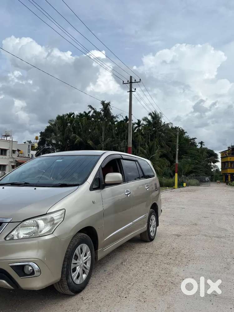 Toyota Innova 2011 Diesel Well Maintained