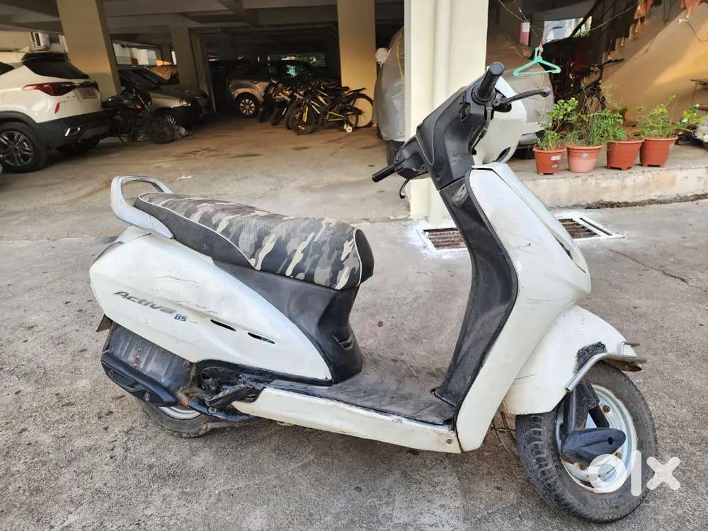 Honda Activa Scooter Bs3 White Clour Best Condition Hai All