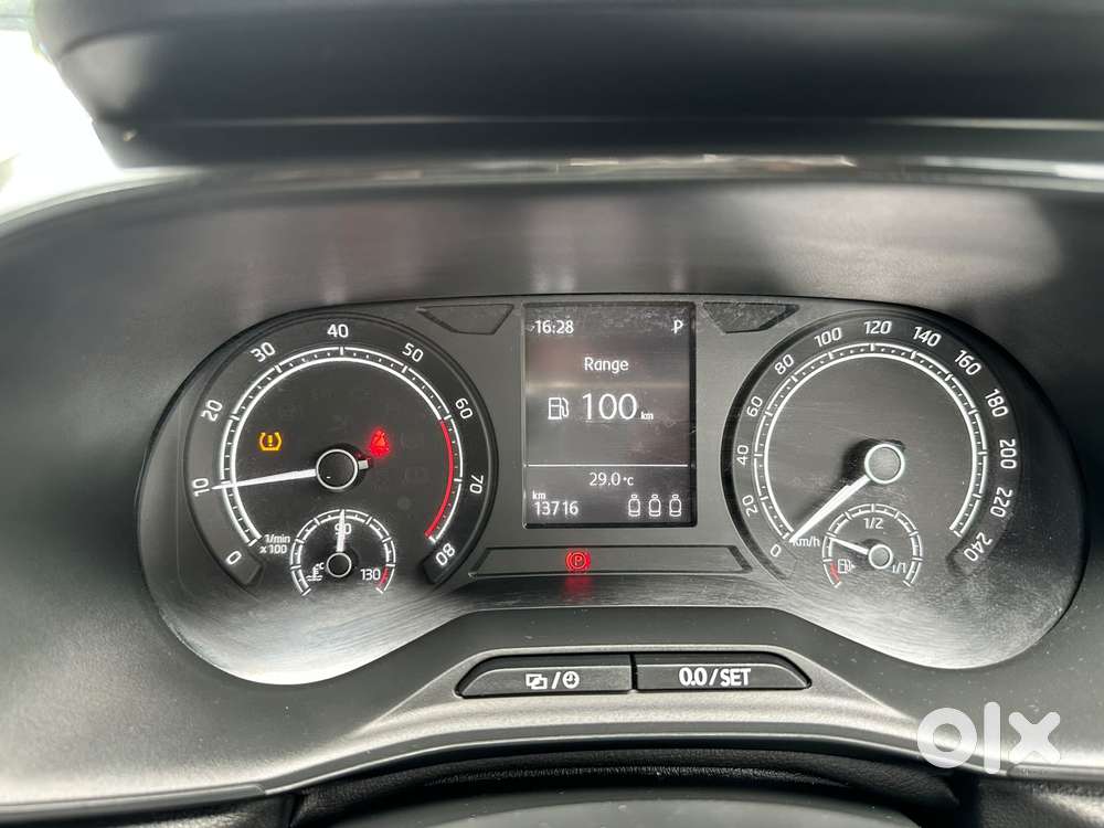 Skoda Kylaq Signature At, 2025, Petrol