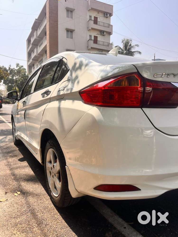 Honda City V Mt Sunroof, 2014, Diesel