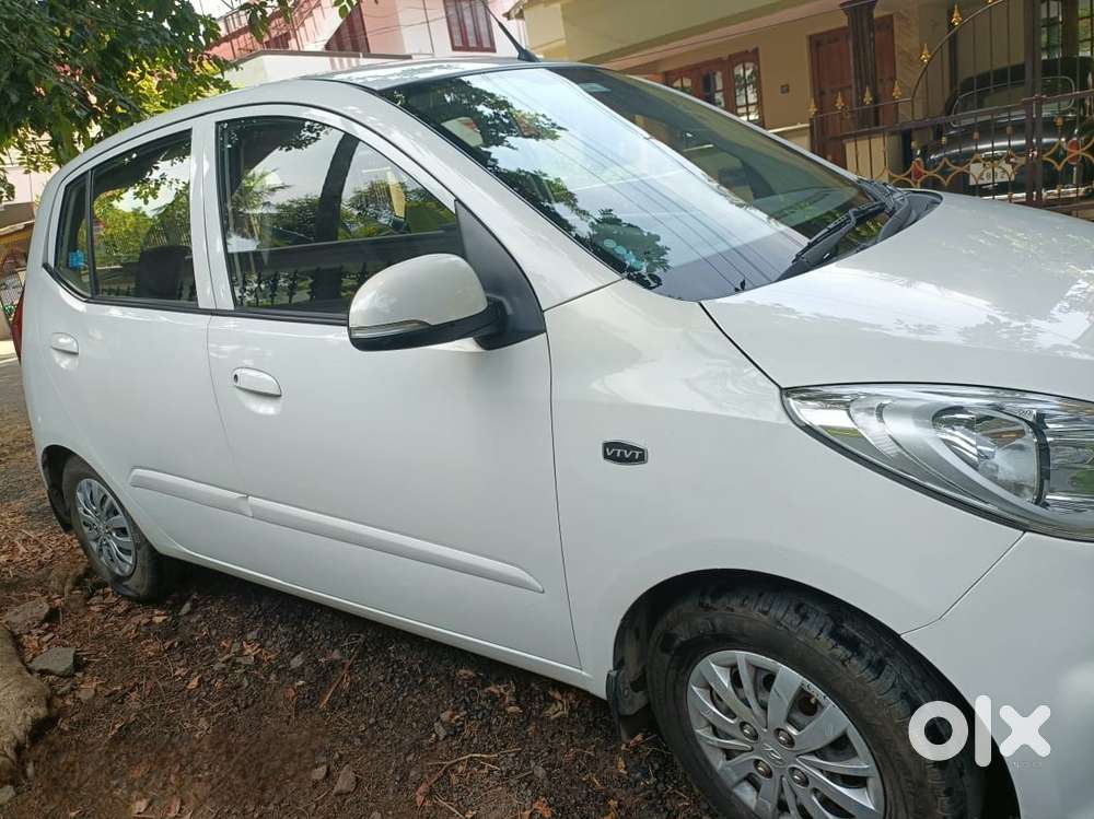 Hyundai I10 Sportz At, 2013, Petrol