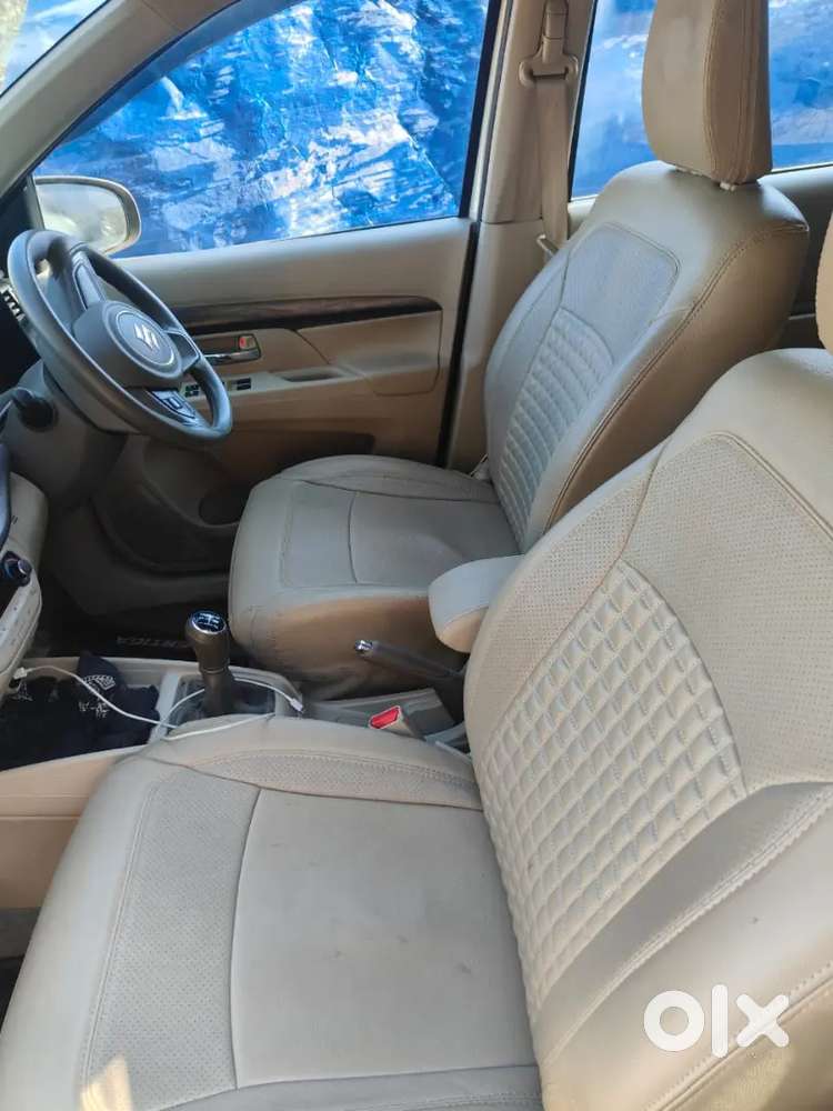 Maruti Suzuki Ertiga Zxi 2024 Cng अभी कंपनी में सर्विस और बीमा करवाया