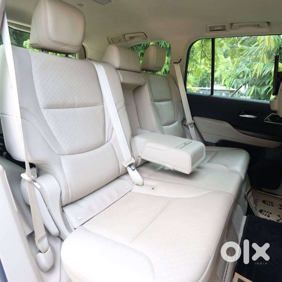 Toyota Land Cruiser 3.3 Zx Diesel, 2023, Diesel