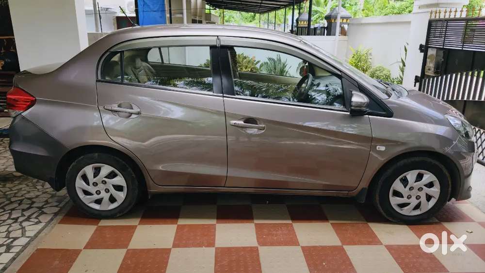 Honda Amaze 2015 Diesel Model In Good Condition.