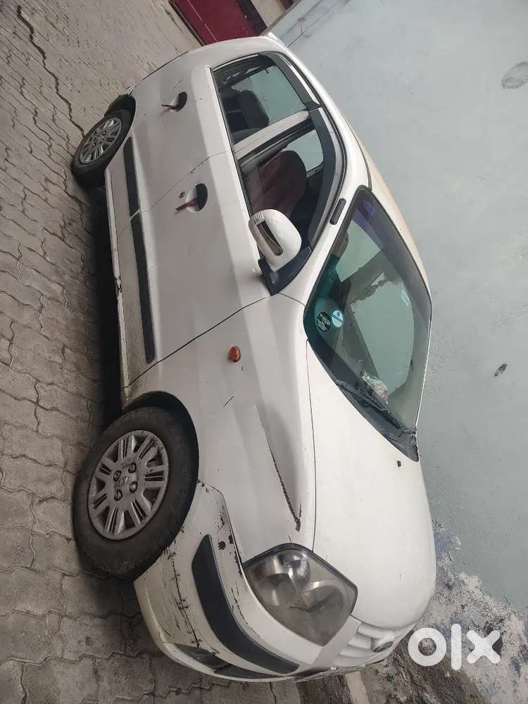 Good Condition Santro Xing Cng On Paper