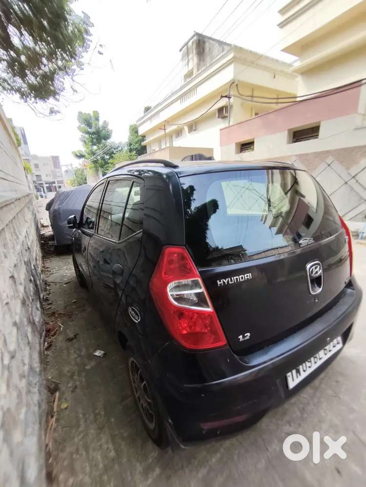 Hyundai I10 2012 Petrol 180000 Km Driven