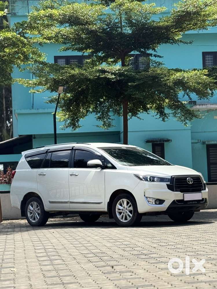 Toyota Innova Crysta [2020-ongoing] 2.4 Vx 7 Str, 2020, Diesel