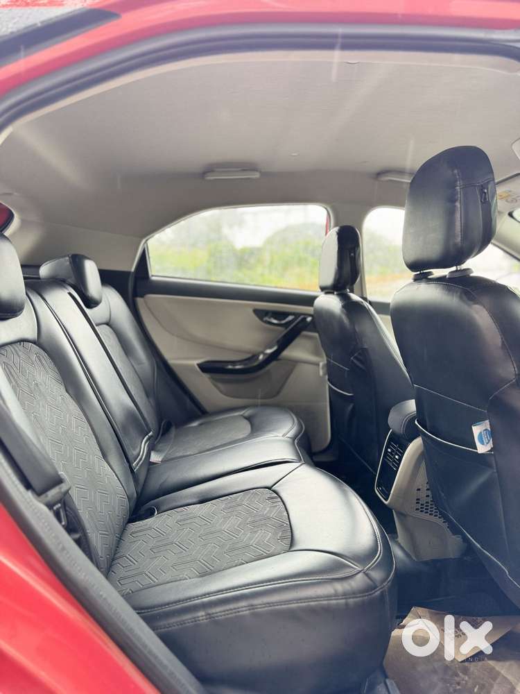 Tata Nexon 1.2 Revotron Xza Plus, 2023, Petrol